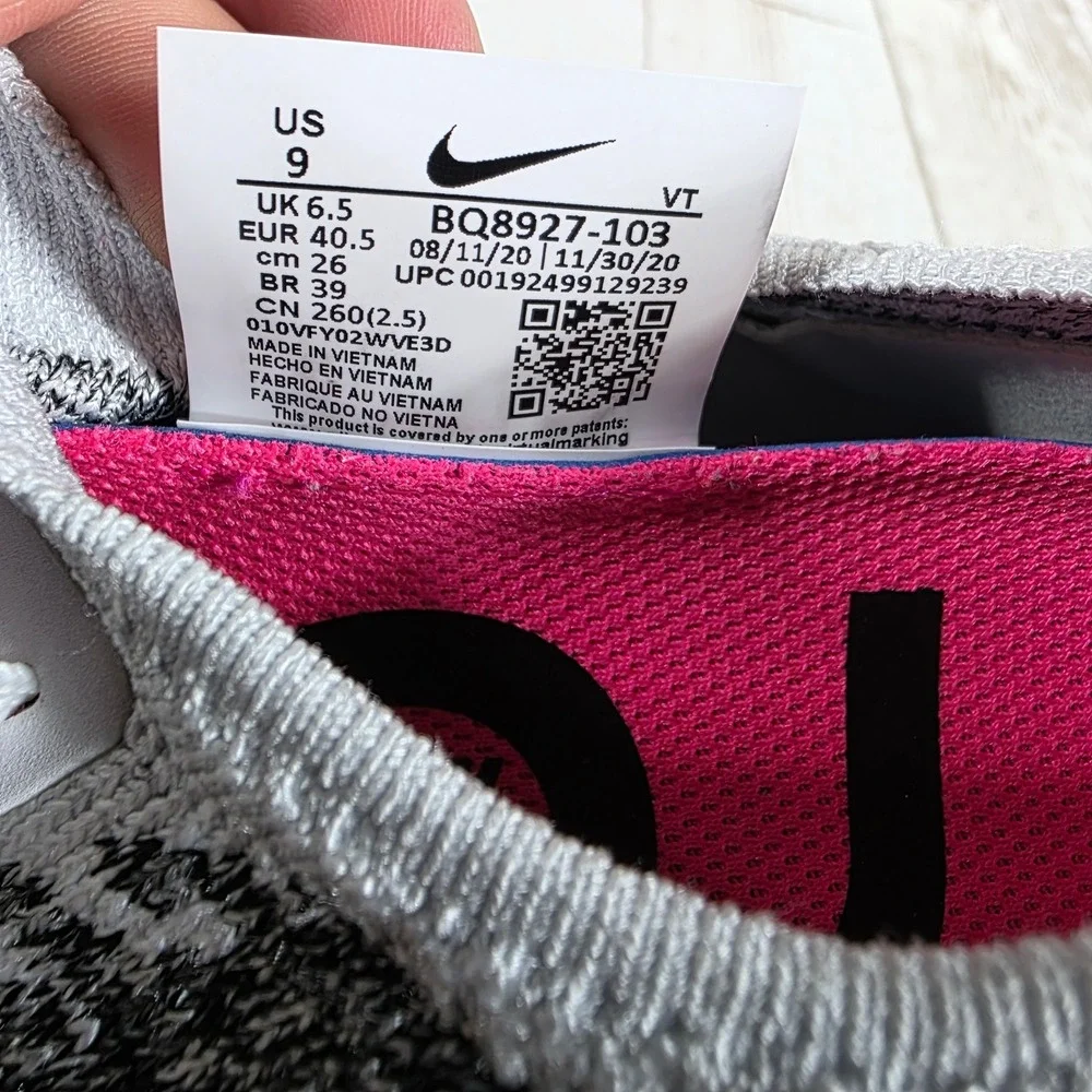 Nike Epic React Flyknit 2 Womens 9 Grey Pink Running Shoes BQ8927-103